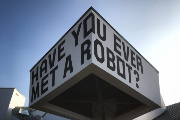 "Hello, Robot" war 2017 die erfolgreichste Ausstellung in der Geschichte des Vitra Design Museums. 