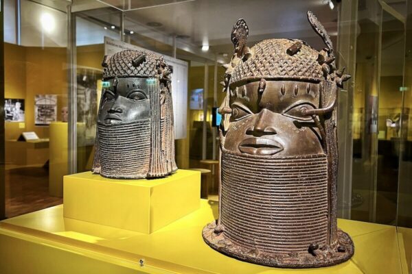Mit zu den ikonischen Werken der sogenannten "Benin-Bronzen" zählen sogenannte Gedenkköpfe.
