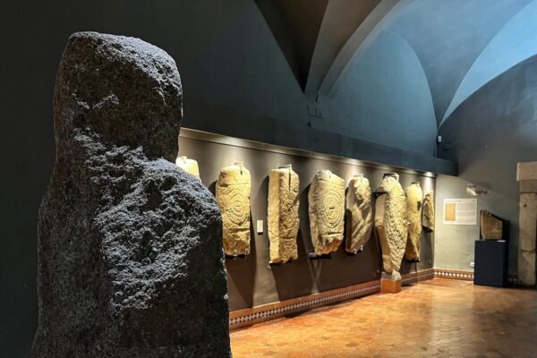 Die archäologische Ausstellung im Museo de Cáceres zeigt Exponate aus der Bronze- und Römerzeit