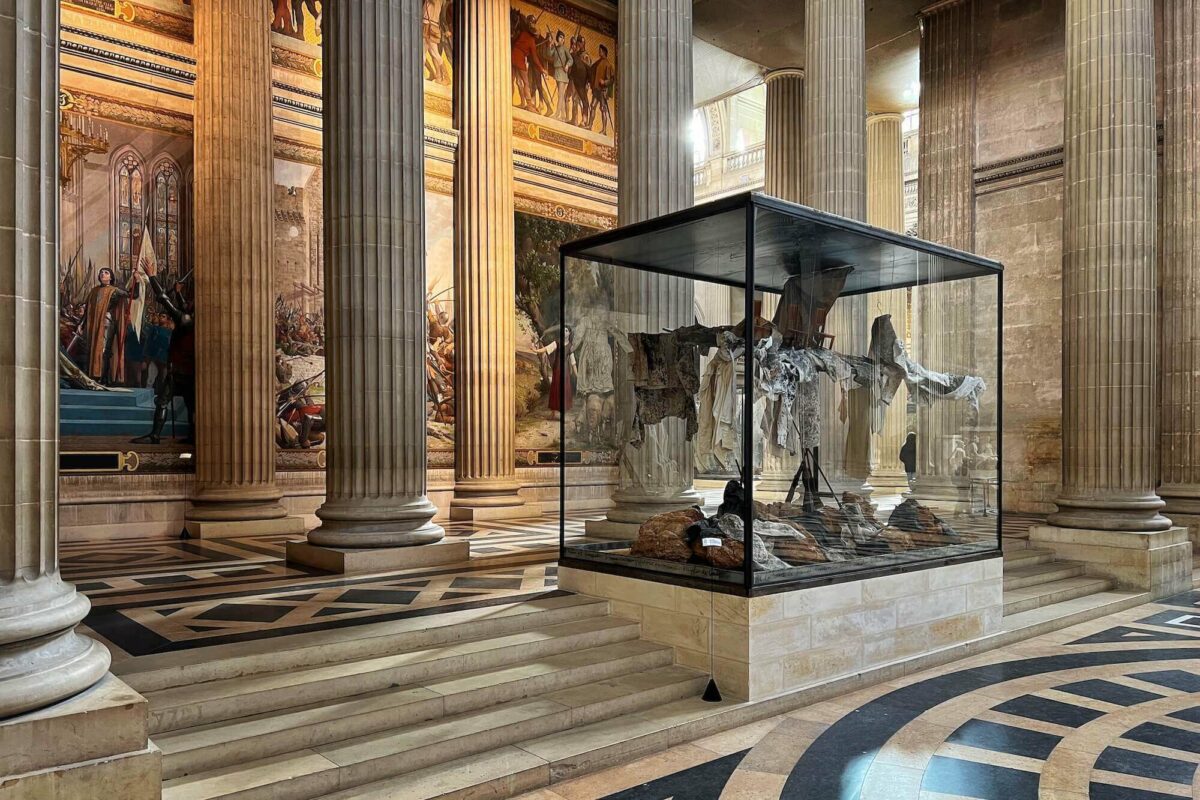 Im Panthéon in Paris, der nationalen Ruhmeshalle Frankreichs, sind Werke von Anselm Kiefer und Pascal Dusapin zu sehen und zu hören.