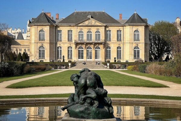 Das Musée National Auguste Rodin wurde 1919 im Hôtel Biron eröffnet.