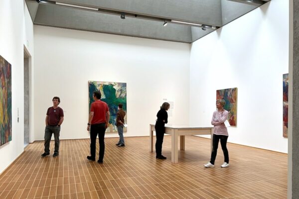 Das Kunstmuseum Basel zeigt Werke aus allen Schaffensphasen von Shirley Jaffe.