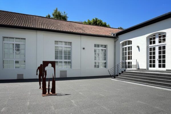 2003 wurde die ehemalige Brennerei in Saint-Louis von Architekt Jean-Michel Wilmotte zu einem Museum umgestaltet.