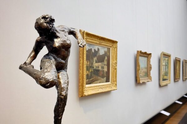 Neben Skulpturen von Claudel und Hoetger zeigt die Alte Nationalgalerie auch Gemälde impressionistischer Zeitgenossen.