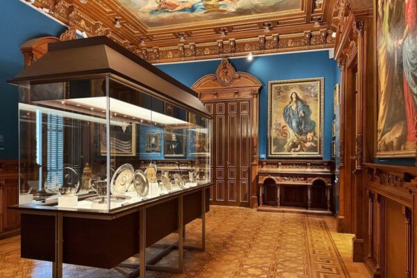 Neben Gemälden zeigt das Museum auch Silbergeschirr, Pokale und andere kunsthandwerkliche Objekte.